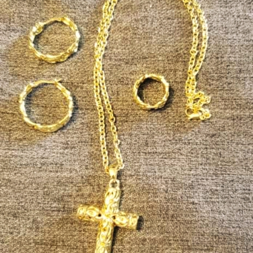 Gold cross necklace w earrings n ring